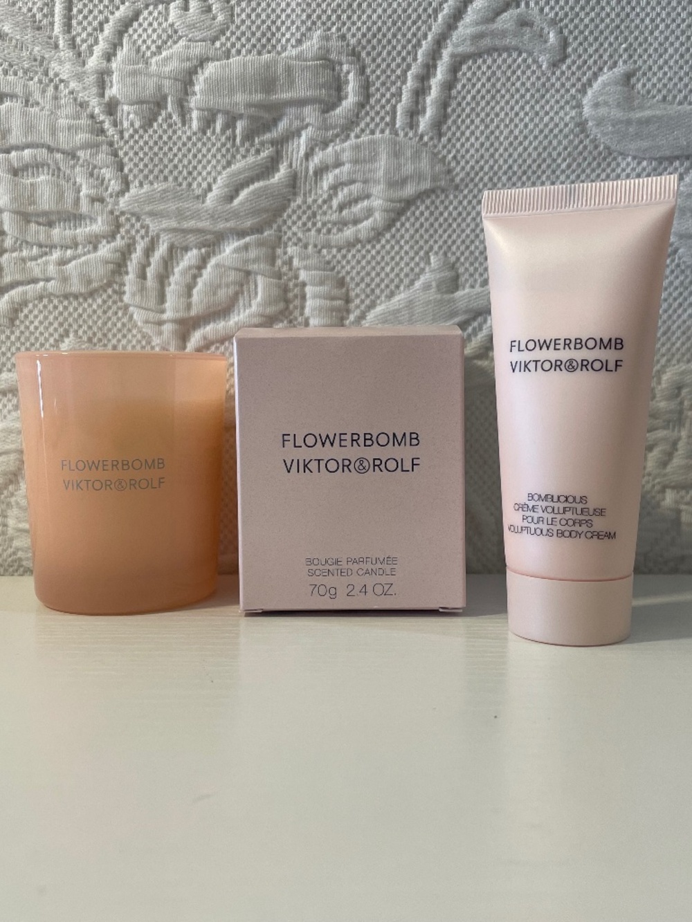 Viktor & Rolf Mini Flowerbomb Scented Candle AND Body Cream Set